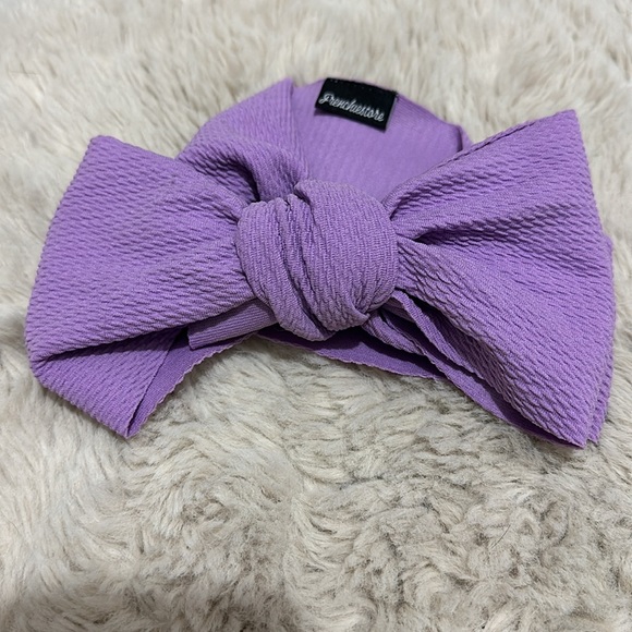 Dog Shirt and Bow - Picture 2 of 6